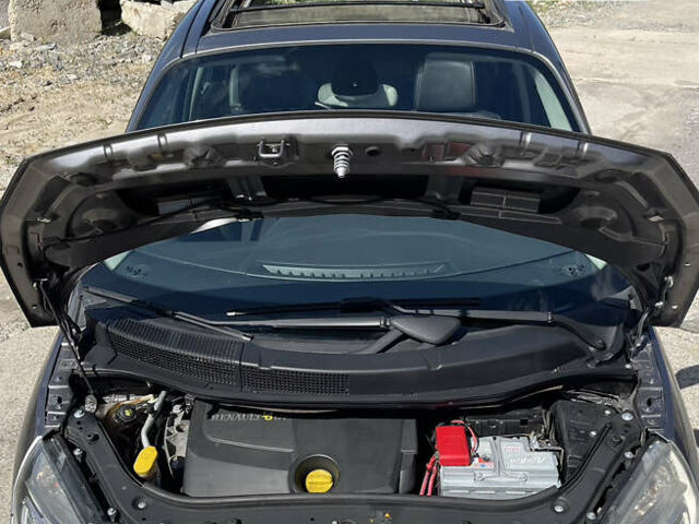 Сірий Рено Гранд Сценік, об'ємом двигуна 1.9 л та пробігом 230 тис. км за 5950 $, фото 17 на Automoto.ua
