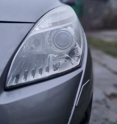 Сірий Рено Гранд Сценік, об'ємом двигуна 1.5 л та пробігом 243 тис. км за 6600 $, фото 2 на Automoto.ua