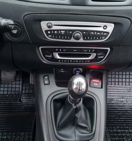 Сірий Рено Гранд Сценік, об'ємом двигуна 1.5 л та пробігом 243 тис. км за 6600 $, фото 25 на Automoto.ua