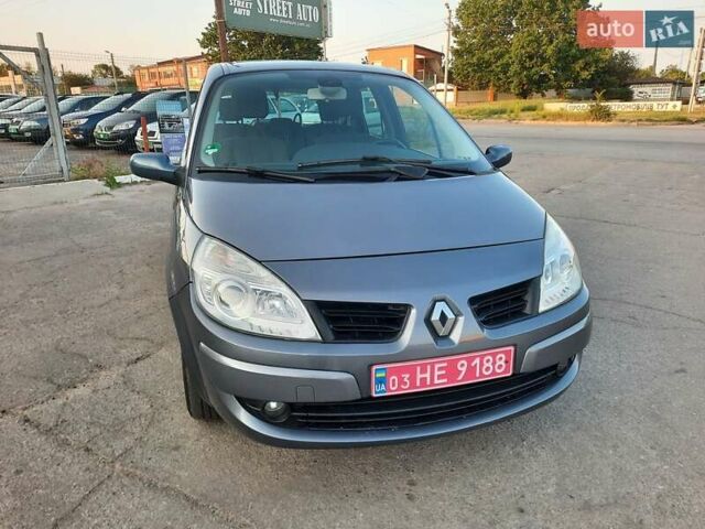 Серый Рено Гранд Сценик, объемом двигателя 1.6 л и пробегом 194 тыс. км за 6300 $, фото 1 на Automoto.ua
