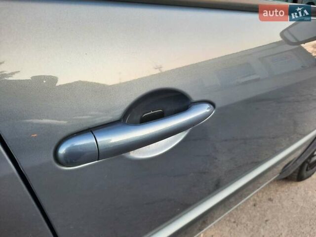 Серый Рено Гранд Сценик, объемом двигателя 1.6 л и пробегом 194 тыс. км за 6300 $, фото 110 на Automoto.ua