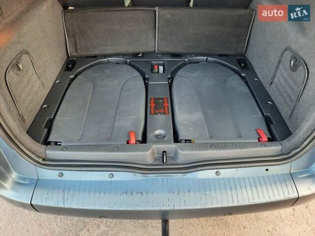Серый Рено Гранд Сценик, объемом двигателя 1.6 л и пробегом 194 тыс. км за 6300 $, фото 91 на Automoto.ua