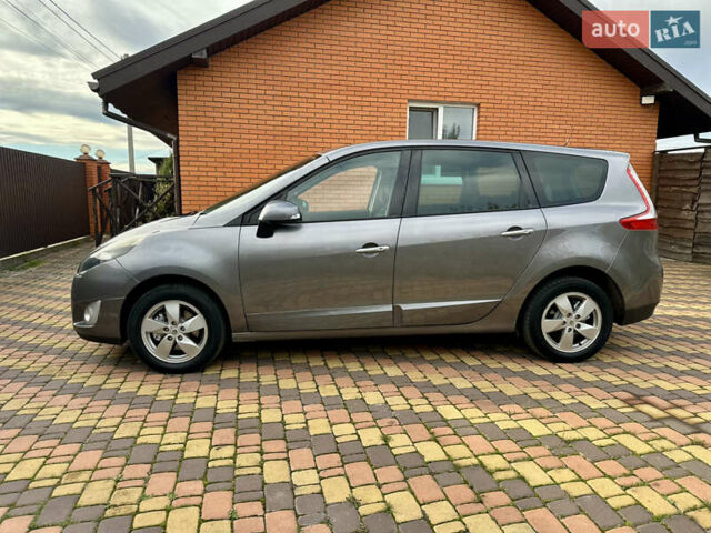 Рено Гранд Сценик 2009 в Житомире на Automoto.ua Серый Рено Гранд Сценик, объемом двигателя 1.5 л и пробегом 245 тыс. км за 6299 $, фото 4 на Automoto.ua