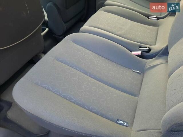 Серый Рено Гранд Сценик, объемом двигателя 1.6 л и пробегом 194 тыс. км за 6300 $, фото 71 на Automoto.ua