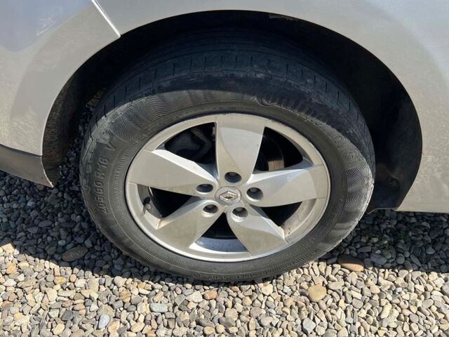 Серый Рено Гранд Сценик, объемом двигателя 1.9 л и пробегом 260 тыс. км за 7250 $, фото 7 на Automoto.ua