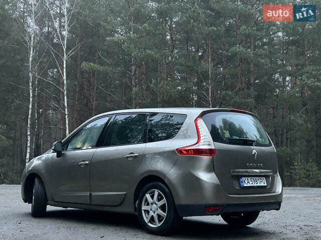 Серый Рено Гранд Сценик, объемом двигателя 1.6 л и пробегом 170 тыс. км за 6999 $, фото 9 на Automoto.ua