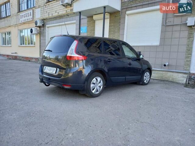 Сірий Рено Гранд Сценік, об'ємом двигуна 1.5 л та пробігом 229 тис. км за 6900 $, фото 1 на Automoto.ua