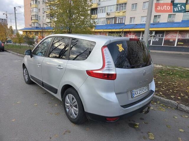 Рено Гранд Сценик 2009 в Харькове на Automoto.ua Серый Рено Гранд Сценик, объемом двигателя 1.6 л и пробегом 245 тыс. км за 6350 $, фото 6 на Automoto.ua