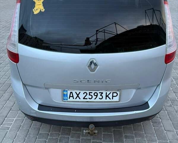 Сірий Рено Гранд Сценік, об'ємом двигуна 1.6 л та пробігом 240 тис. км за 6200 $, фото 9 на Automoto.ua