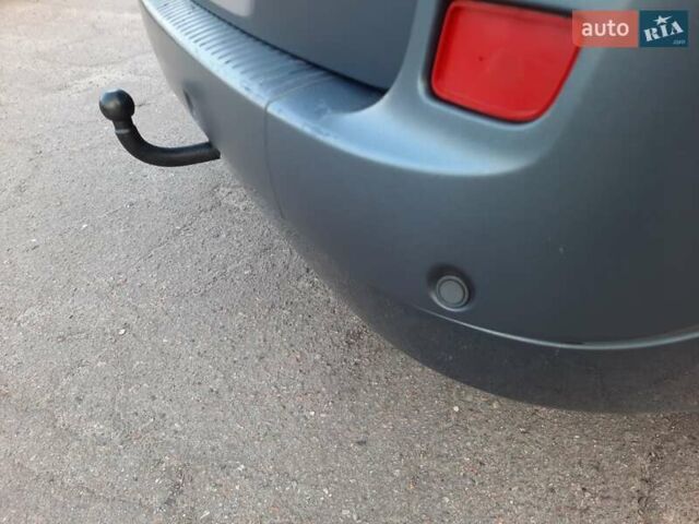 Серый Рено Гранд Сценик, объемом двигателя 1.6 л и пробегом 194 тыс. км за 6300 $, фото 81 на Automoto.ua