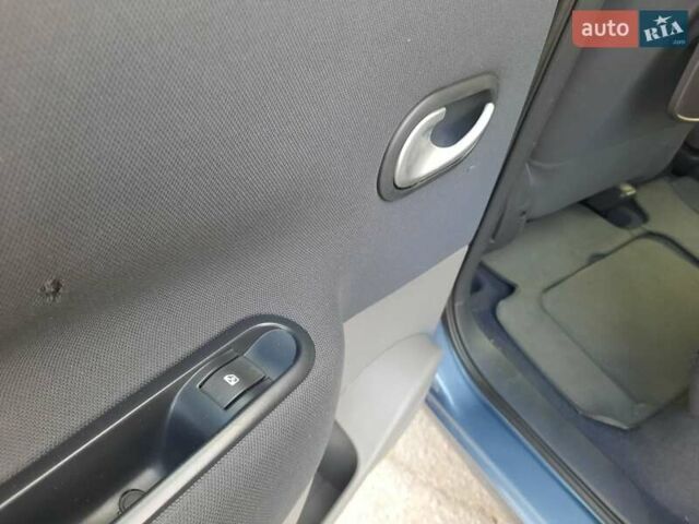 Серый Рено Гранд Сценик, объемом двигателя 1.6 л и пробегом 194 тыс. км за 6300 $, фото 69 на Automoto.ua