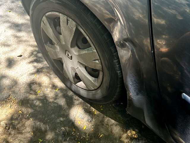 Серый Рено Гранд Сценик, объемом двигателя 2 л и пробегом 333 тыс. км за 6600 $, фото 7 на Automoto.ua