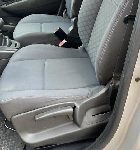 Серый Рено Гранд Сценик, объемом двигателя 1.46 л и пробегом 292 тыс. км за 5999 $, фото 7 на Automoto.ua