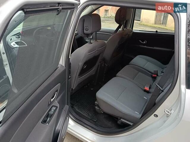 Сірий Рено Гранд Сценік, об'ємом двигуна 1.4 л та пробігом 180 тис. км за 7300 $, фото 15 на Automoto.ua