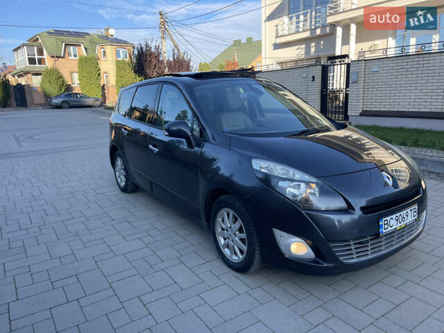 Серый Рено Гранд Сценик, объемом двигателя 1.5 л и пробегом 300 тыс. км за 5999 $, фото 6 на Automoto.ua