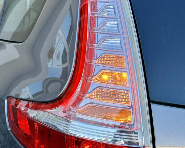 Серый Рено Гранд Сценик, объемом двигателя 2 л и пробегом 244 тыс. км за 7800 $, фото 40 на Automoto.ua