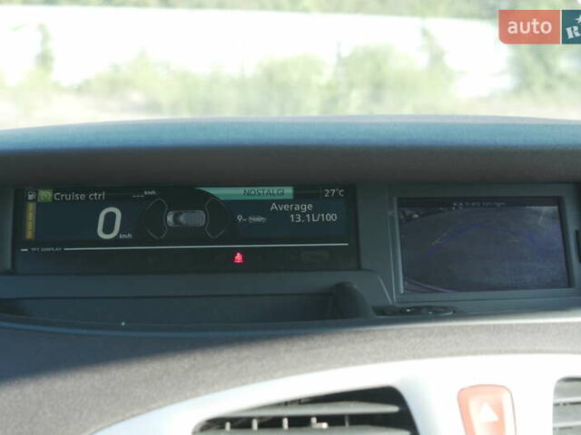 Серый Рено Гранд Сценик, объемом двигателя 1.87 л и пробегом 319 тыс. км за 7900 $, фото 3 на Automoto.ua