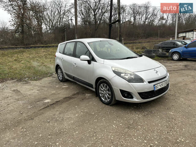 Сірий Рено Гранд Сценік, об'ємом двигуна 1.6 л та пробігом 340 тис. км за 6300 $, фото 4 на Automoto.ua