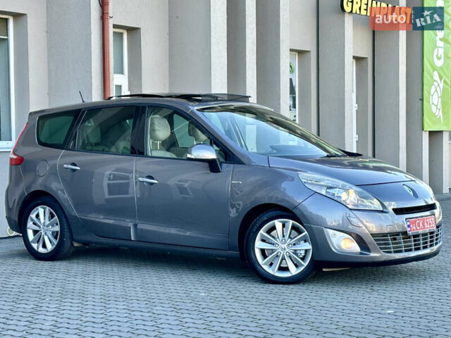 Серый Рено Гранд Сценик, объемом двигателя 2 л и пробегом 244 тыс. км за 7800 $, фото 7 на Automoto.ua