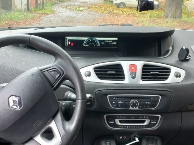 Сірий Рено Гранд Сценік, об'ємом двигуна 1.4 л та пробігом 165 тис. км за 6900 $, фото 4 на Automoto.ua