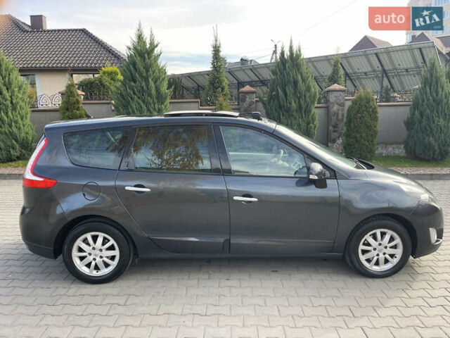 Серый Рено Гранд Сценик, объемом двигателя 1.5 л и пробегом 300 тыс. км за 5999 $, фото 18 на Automoto.ua