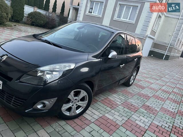 Сірий Рено Гранд Сценік, об'ємом двигуна 1.5 л та пробігом 265 тис. км за 7900 $, фото 2 на Automoto.ua