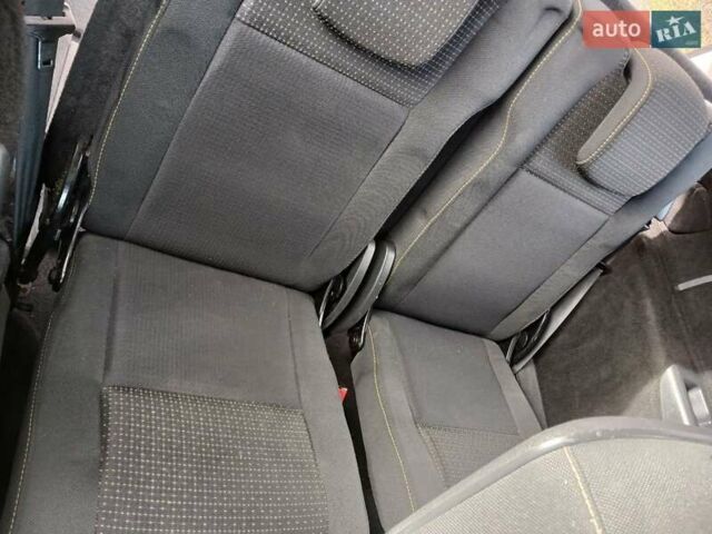 Серый Рено Гранд Сценик, объемом двигателя 1.5 л и пробегом 188 тыс. км за 8300 $, фото 47 на Automoto.ua