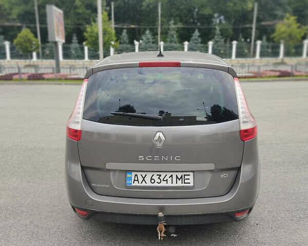 Рено Гранд Сценик 2010 в Харькове на Automoto.ua Серый Рено Гранд Сценик, объемом двигателя 1.5 л и пробегом 325 тыс. км за 7000 $, фото 2 на Automoto.ua