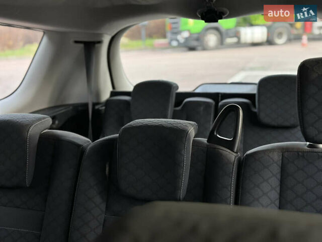 Серый Рено Гранд Сценик, объемом двигателя 1.5 л и пробегом 197 тыс. км за 6950 $, фото 59 на Automoto.ua