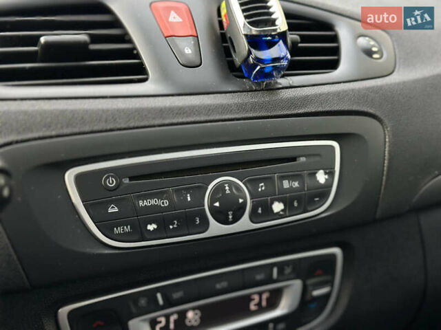 Серый Рено Гранд Сценик, объемом двигателя 1.5 л и пробегом 197 тыс. км за 6950 $, фото 45 на Automoto.ua