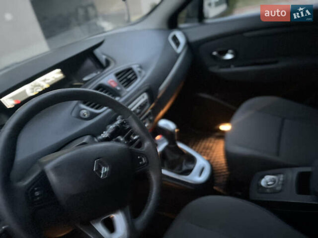 Сірий Рено Гранд Сценік, об'ємом двигуна 1.5 л та пробігом 265 тис. км за 7900 $, фото 7 на Automoto.ua