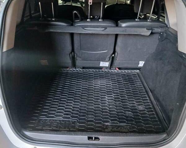 Рено Гранд Сценик 2010 в Черновцах на Automoto.ua Серый Рено Гранд Сценик, объемом двигателя 1.5 л и пробегом 436 тыс. км за 6500 $, фото 4 на Automoto.ua