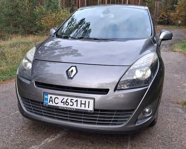 Серый Рено Гранд Сценик, объемом двигателя 1.46 л и пробегом 221 тыс. км за 6800 $, фото 5 на Automoto.ua