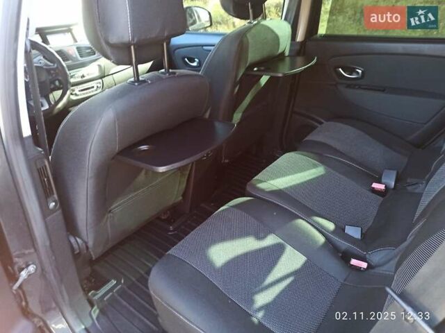 Сірий Рено Гранд Сценік, об'ємом двигуна 1.4 л та пробігом 248 тис. км за 6700 $, фото 2 на Automoto.ua