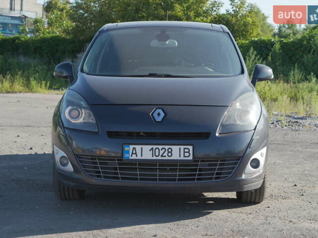 Серый Рено Гранд Сценик, объемом двигателя 1.87 л и пробегом 319 тыс. км за 7900 $, фото 38 на Automoto.ua