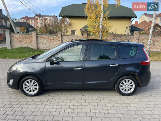 Серый Рено Гранд Сценик, объемом двигателя 1.5 л и пробегом 300 тыс. км за 5999 $, фото 33 на Automoto.ua