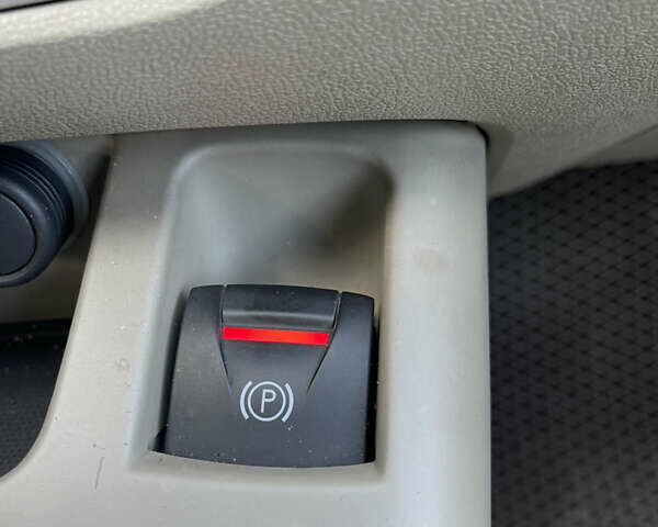 Серый Рено Гранд Сценик, объемом двигателя 1.5 л и пробегом 300 тыс. км за 5999 $, фото 89 на Automoto.ua