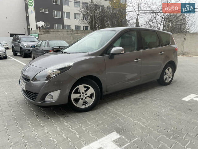 Серый Рено Гранд Сценик, объемом двигателя 1.5 л и пробегом 258 тыс. км за 7300 $, фото 1 на Automoto.ua