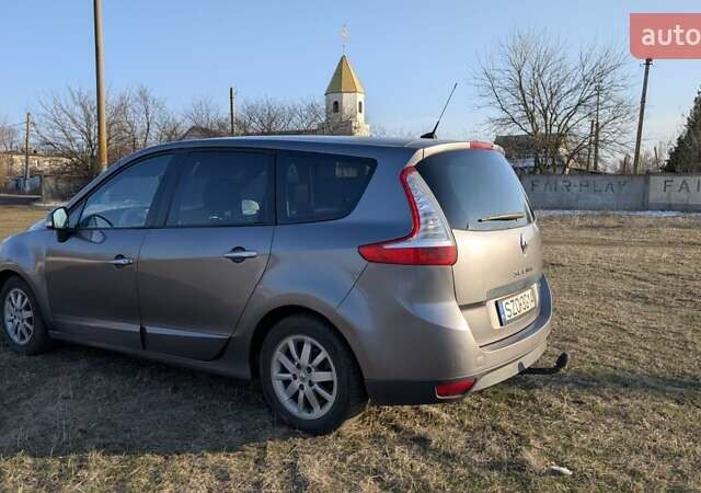 Серый Рено Гранд Сценик, объемом двигателя 1.5 л и пробегом 320 тыс. км за 7600 $, фото 76 на Automoto.ua