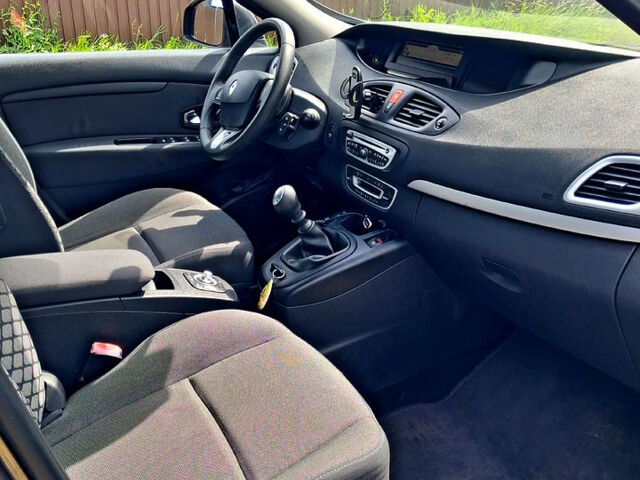 Сірий Рено Гранд Сценік, об'ємом двигуна 1.4 л та пробігом 215 тис. км за 6700 $, фото 8 на Automoto.ua