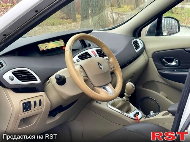 Серый Рено Гранд Сценик, объемом двигателя 1.9 л и пробегом 220 тыс. км за 7350 $, фото 3 на Automoto.ua