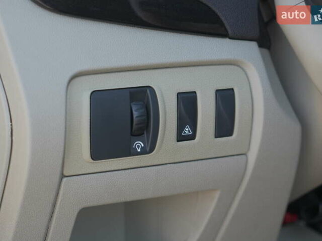 Серый Рено Гранд Сценик, объемом двигателя 1.87 л и пробегом 319 тыс. км за 7900 $, фото 25 на Automoto.ua