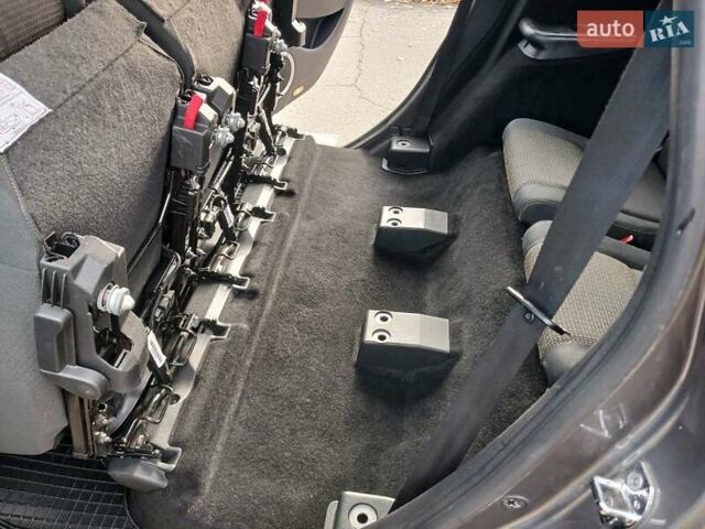 Серый Рено Гранд Сценик, объемом двигателя 1.5 л и пробегом 188 тыс. км за 8300 $, фото 50 на Automoto.ua