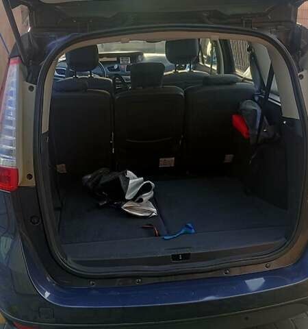 Серый Рено Гранд Сценик, объемом двигателя 1.46 л и пробегом 209 тыс. км за 6900 $, фото 12 на Automoto.ua