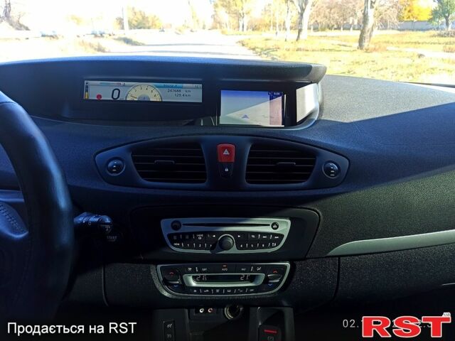 Серый Рено Гранд Сценик, объемом двигателя 1.4 л и пробегом 247 тыс. км за 6700 $, фото 10 на Automoto.ua