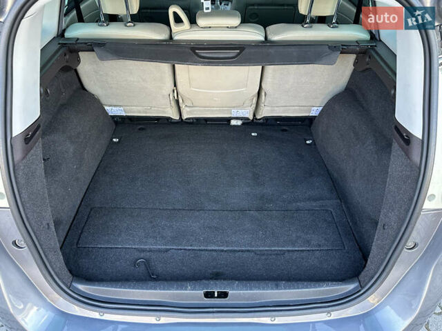 Серый Рено Гранд Сценик, объемом двигателя 2 л и пробегом 244 тыс. км за 7800 $, фото 50 на Automoto.ua