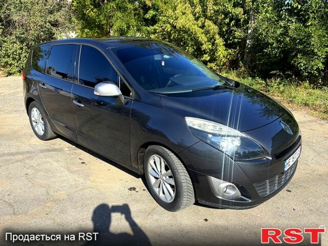 Серый Рено Гранд Сценик, объемом двигателя 1.4 л и пробегом 245 тыс. км за 7200 $, фото 3 на Automoto.ua