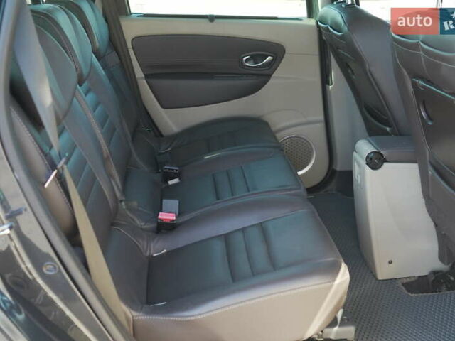 Серый Рено Гранд Сценик, объемом двигателя 1.87 л и пробегом 319 тыс. км за 7900 $, фото 6 на Automoto.ua