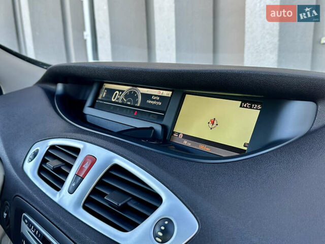 Серый Рено Гранд Сценик, объемом двигателя 2 л и пробегом 244 тыс. км за 7800 $, фото 45 на Automoto.ua