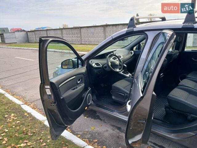 Серый Рено Гранд Сценик, объемом двигателя 1.5 л и пробегом 188 тыс. км за 8300 $, фото 53 на Automoto.ua